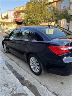 Chrysler 200